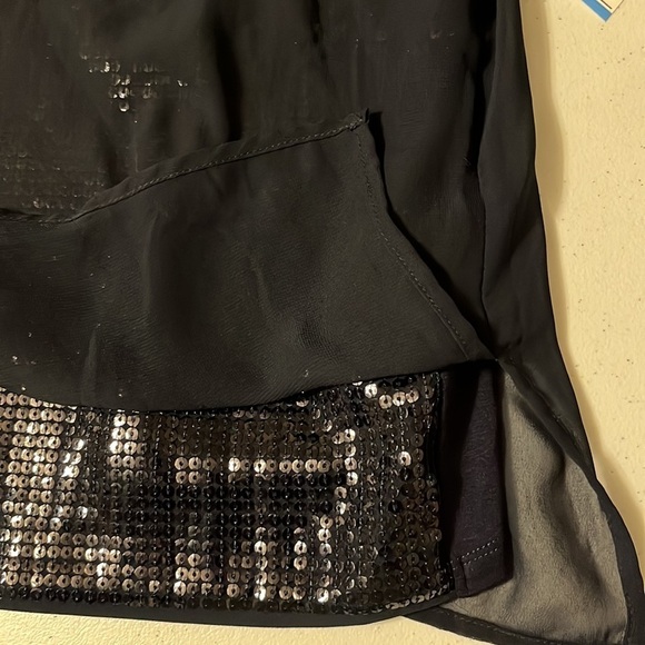 Vince Camuto dressy black blouse. Size large - Picture 7 of 9